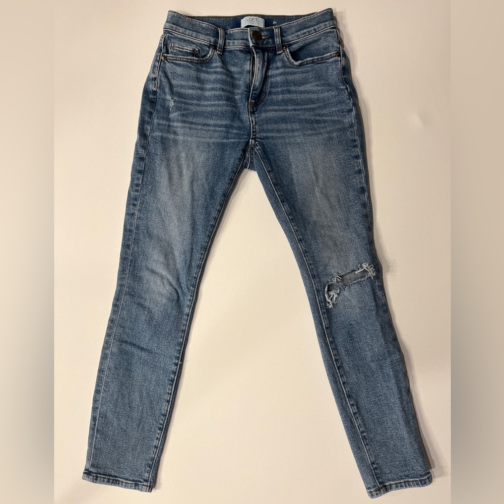 Loft woman’s jeans!! For small petite woman. THEY ARE NOT DIRTYY!